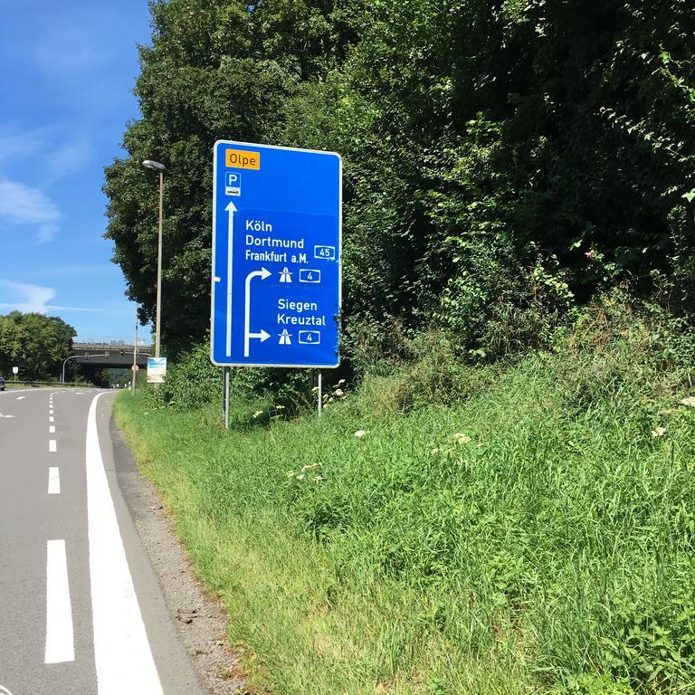 Alexander´s Ferienwohnungen Wenden  Exterior foto